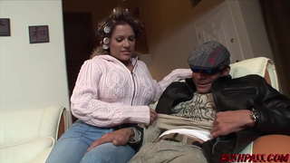 ���ெரிய எதிர்க்கிறது மார்பகங்கள் மற்றும் ஒரு சவாரி மீது ரமோன் for மெக்சிகன் ஜோர்டான்