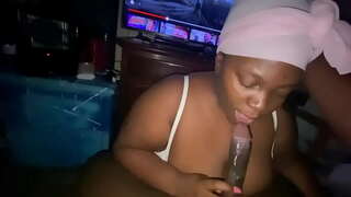 ���ຫຍ່ອອນ Bbw Backshots ແລະ sloppy deepthroat