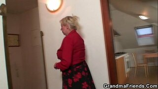 D &#039; aois baintreach seirbhísí dhá repairmen