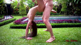 KOLEGJI TEEN MERR GOMARIT NË GOJË TË BËNI SEKS