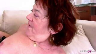 СЕКСУАЛДЫ ҚЫЗ ҚҰМАРЛЫҚПЕН МАСТУРБАЦИЯ ЖАСАЙДЫ ЖӘНЕ КИСКАСЫН МАСТУРБАЦИЯЛАЙДЫ