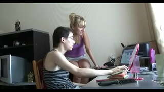 A pak člověk vezme jeho knoflík