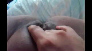 Bod dwyfol gŵyn jerking i ffwrdd ar fy enw.