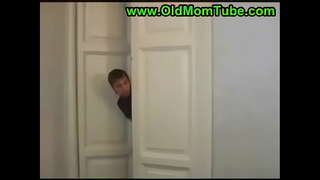 Langkah ibu lan putra 2