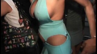 подцеплять духтарон дар клуби