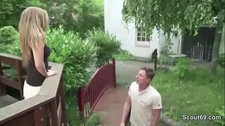 ���ະຫນາດນ້ອຍກະທັດຮັດລຸ້ນຍໍາໂດຍເຈົ້າຂອງໄດ້ເພາະວ່າຂອງຫນີ້ສິນ 