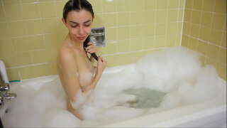 Эҳсос мекунам, ки барои ман наблюдают ман аз ванна