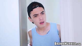 Krásné černé kotě banged těžký