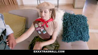 Exxxtra Pitchman - Дафну трахнули зур әгъзасы