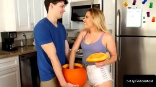 Ny firaisana ara-nofo eo amin&#039;ny rahalahy sy ranabavy! Rahavavy dia finaritra, manome ny sahona ho an&#039;ny Id!