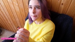 ���ญิงสำส่อต้องการที่จะดูดกระเจี๊ยวของคุณ