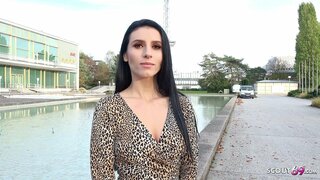 ԳԵՐՄԱՆԱՑԻ ՀԵՏԱԽՈՒՅԶ - ԽԵԼՈՔ ԲԱՑԱՀԱՅՏ ԱՂՋԻԿ ԳԱՅԹԱԿՂՈՒՄ Է ՍԵՔՍ ԿԵՂԾ ՄՈԴԵԼԻ ԱՇԽԱՏԱՆՔԻ