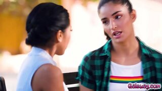 Эмбер һәм Эмили планлаштыралар бирергә заклинание вспять