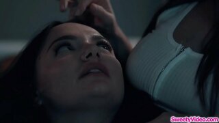 Мотор докы грудастый партнерша сӹнзӓ цӹрежӹ-лесбиянка